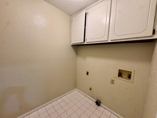 Building Photo - 1037 NW 166th St
