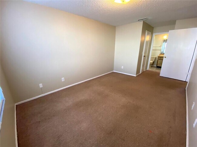 Building Photo - 4148 Pershing Pointe Pl