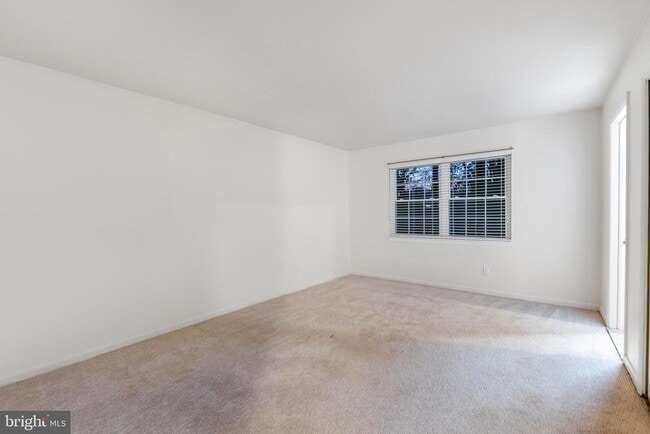 Building Photo - 428 Montemar Ave