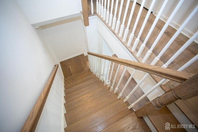 Building Photo - 124 Adamecs Way