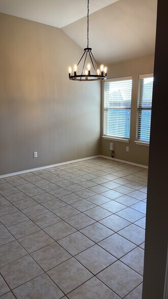 Building Photo - 2604 NW 185th St