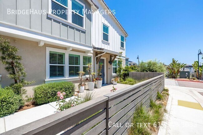 Building Photo - 1105 Hibiscus Way