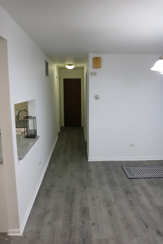 Building Photo - 20167 Ash Ln