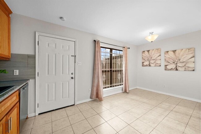 Building Photo - 6653 Wanda Ln
