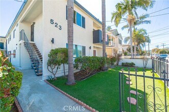 Building Photo - 523 W 12th St