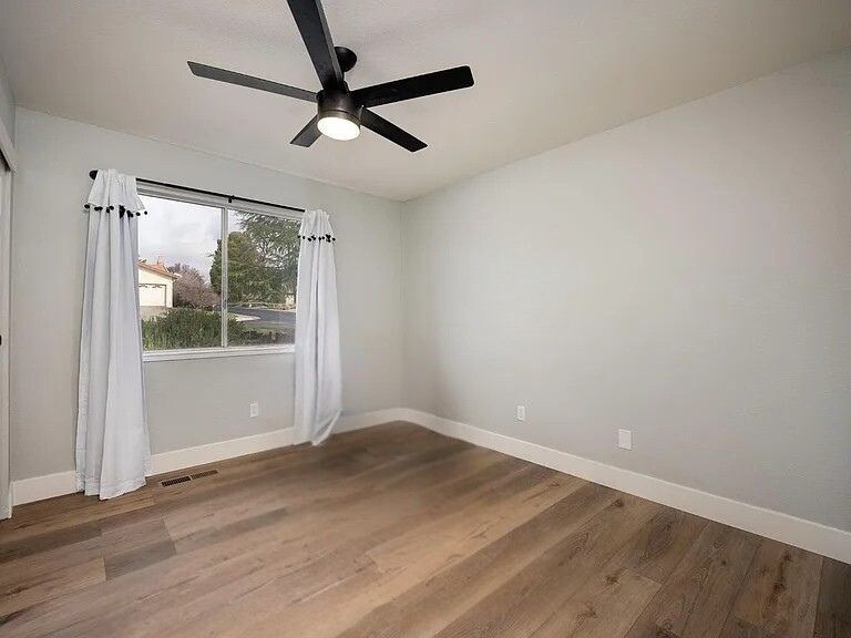 Building Photo - 12290 Dyer Ct