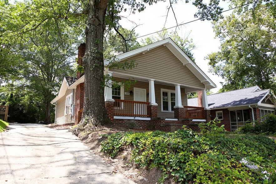 Building Photo - 1809 Walker Ave