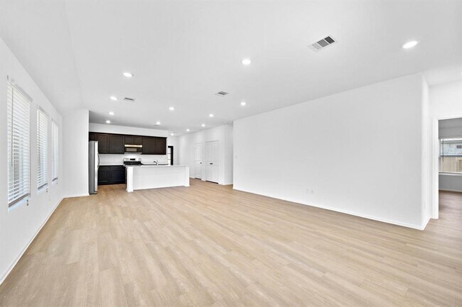 Building Photo - 5014 Viridian Forrest Dr