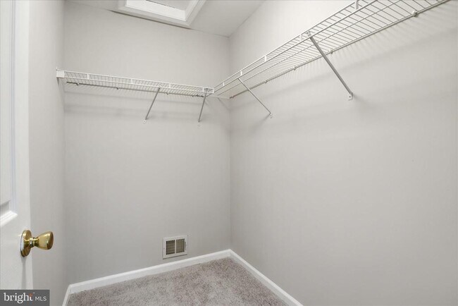 Building Photo - 504 Autumn Wind Way