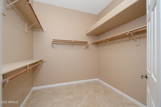 Building Photo - 13679 W Tara Ln