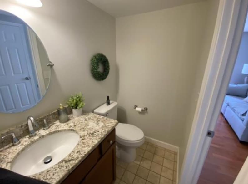 Half bath - 3144 Morningside Dr