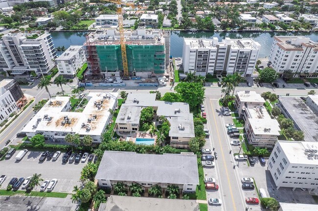 Building Photo - 9400 E Bay Harbor Dr