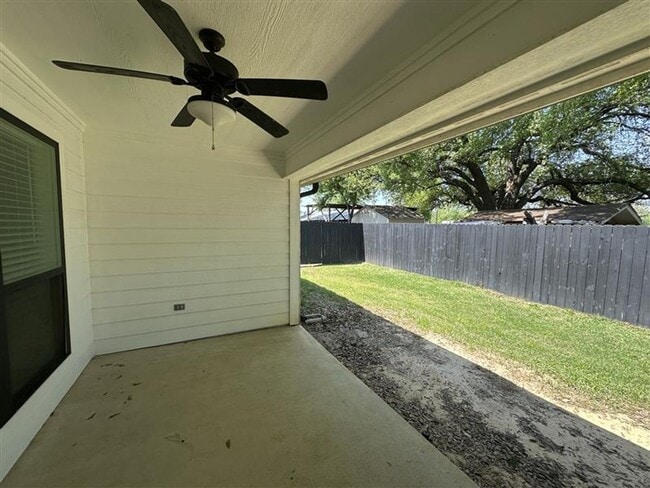 Building Photo - Magnolia Park #10722