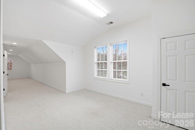 Building Photo - 1425 Bristol Pl Ct