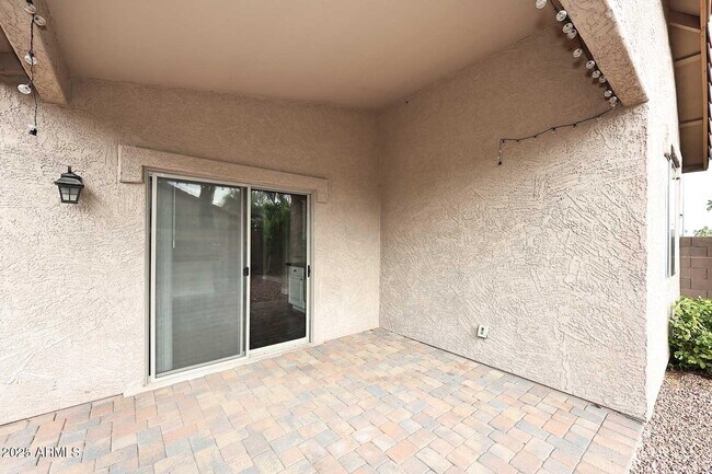 Building Photo - 16945 W Manchester Dr