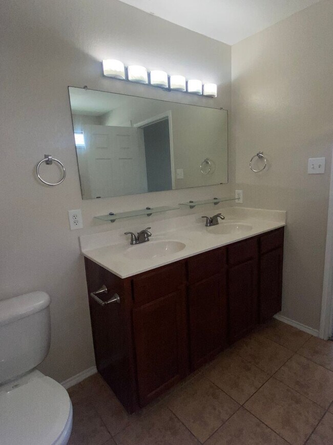 Building Photo - 3 BEDROOM, BELTON ISD