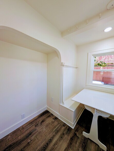 Nook - 2543 NE 31st Ave