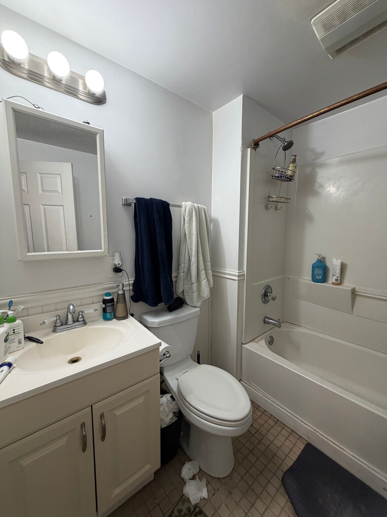 Building Photo - 56 Egmont St