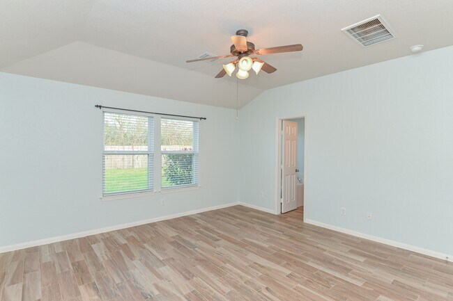 Building Photo - 4022 Mt Everest Way
