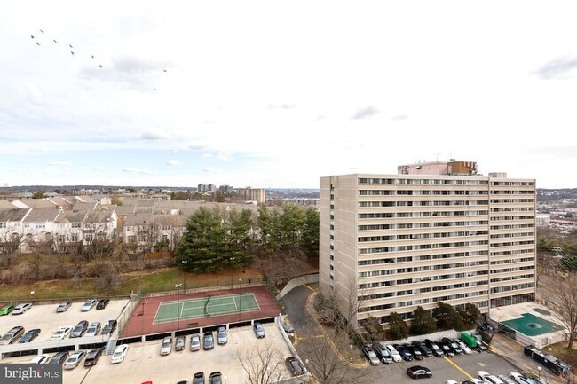 Building Photo - 6101 Edsall Rd