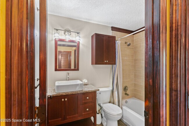 Building Photo - 225 S Tropical Trail