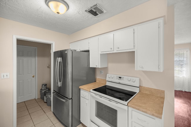 Building Photo - 88 S Adams St