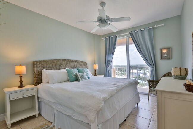 Building Photo - 3 Bedroom/ 2.5 Bath Oceanfront Condo, Blocks from Flagler Ave