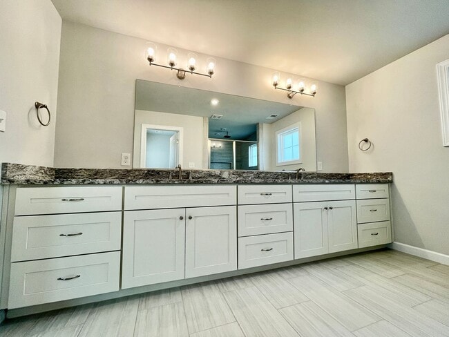 Building Photo - Custom-Built Home in Mill Dam Pointe! Marsh & Water Views! Minutes to Bay Beaches, Pet Friendly, ...