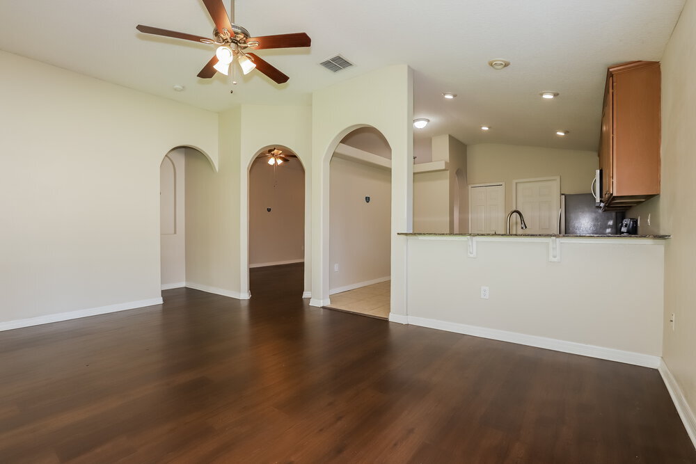 Building Photo - 2419 Hamlet Cir
