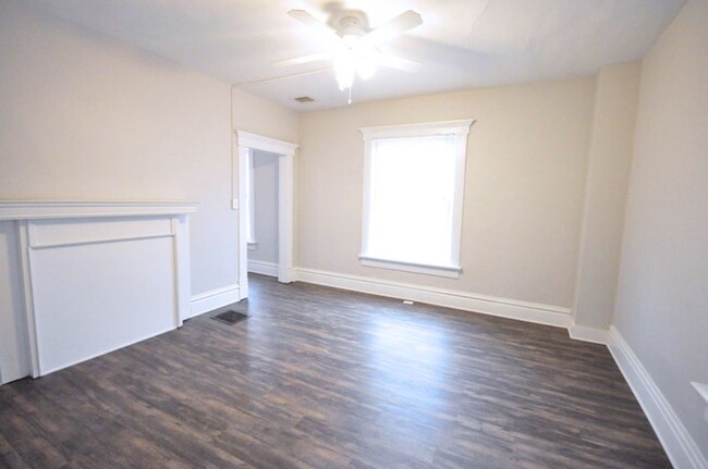 Building Photo - 24-26 E. Blake Avenue
