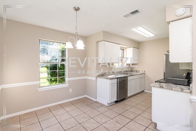 Building Photo - 1066 Bernice Hudson Dr