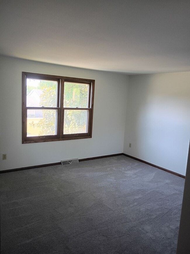 Building Photo - 20550 Coventry Dr