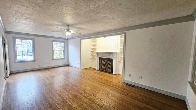 Building Photo - 2108 NW 25th St