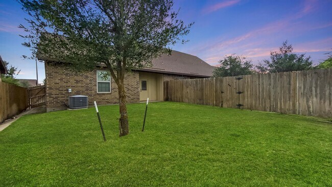 Building Photo - 3310 Cullen Trail