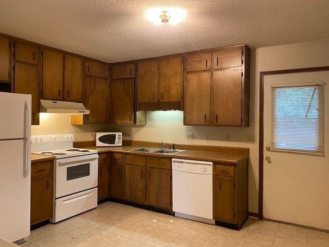 Building Photo - 2025 Pat's Pl