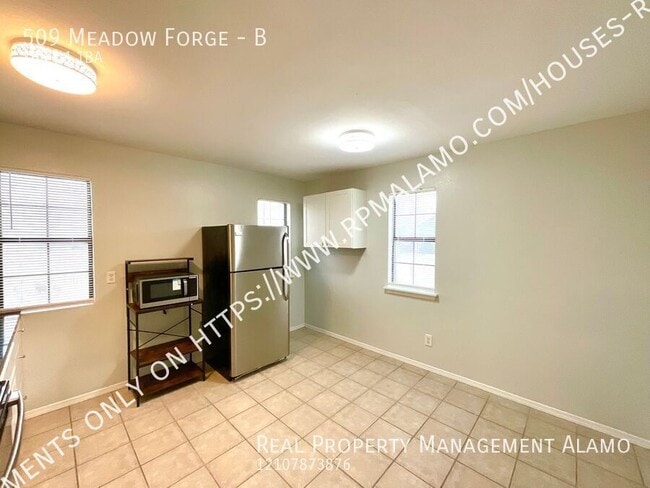 Building Photo - 509 Meadow Forge