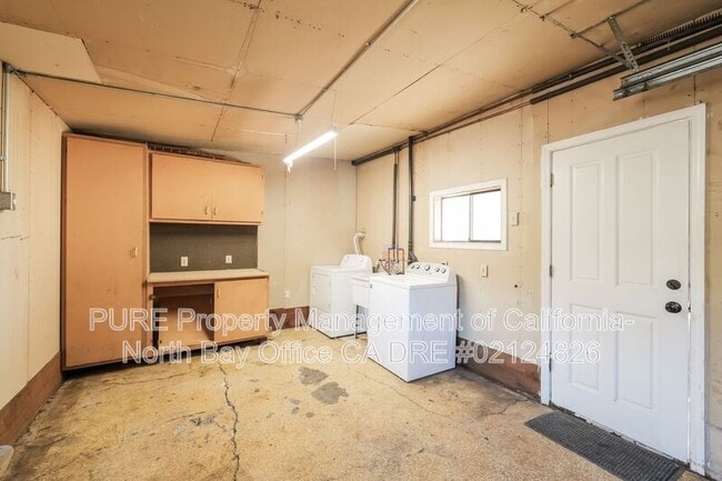 Building Photo - 1426 Olive St