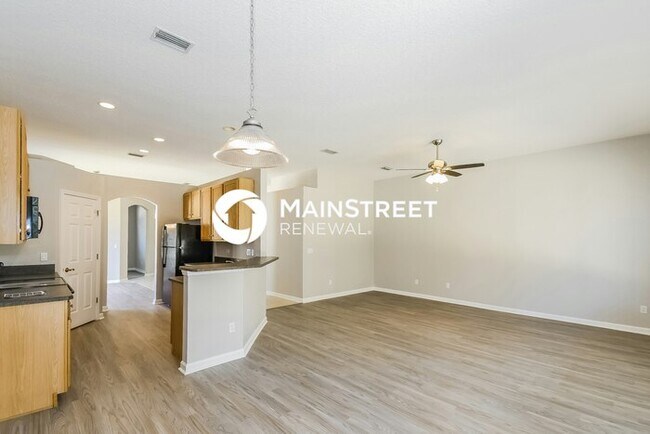 Building Photo - 3 Bedroom Pet-Friendly Home in Jacksonville, FL with Main Street Renewal