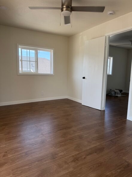 Building Photo - 821 S Alma Ave