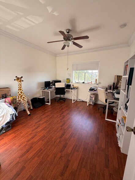 Building Photo - 2807 SW 145th Ave