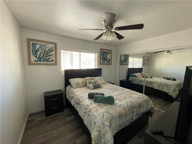 Building Photo - 2677 Country Club Dr