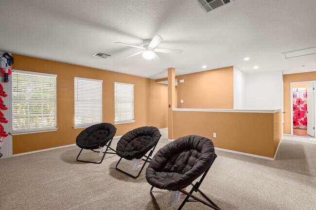 Building Photo - 12305 Kelton Dr