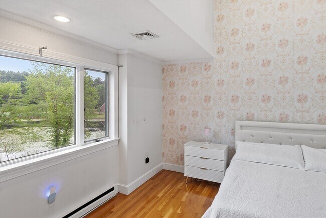 Building Photo - 34 Wildmeadow Rd