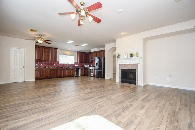 Building Photo - 21839 Manitou Falls Ln