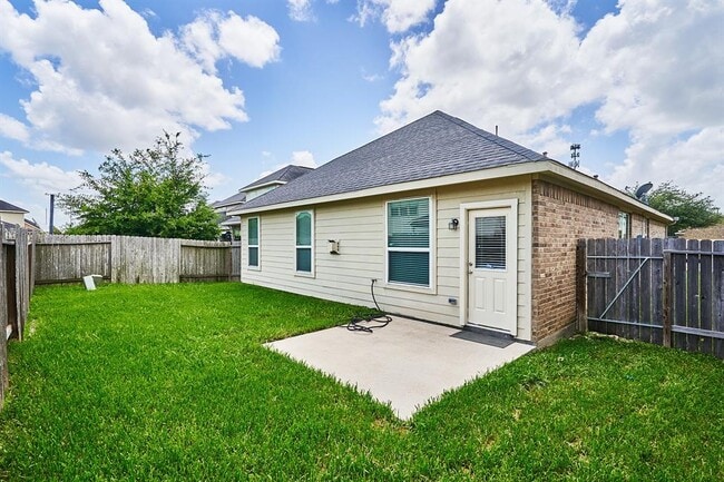 Building Photo - 1218 Maple Ace Dr