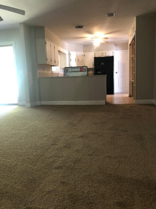 Building Photo - Charming 4 BD 2 BA Home in Prime Decatur Location