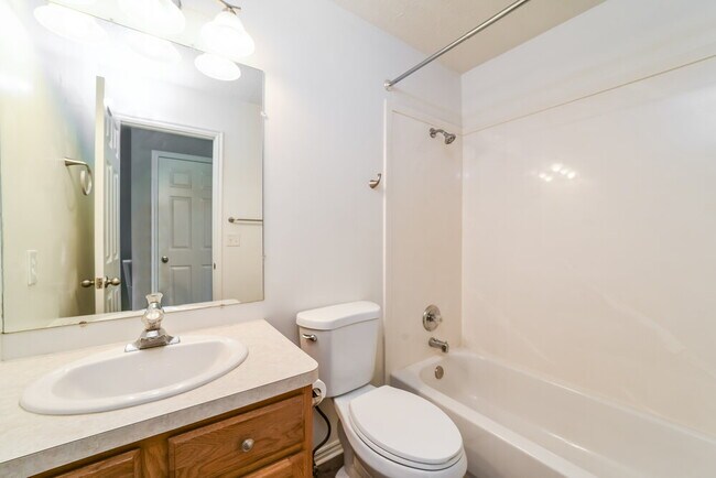 Building Photo - 1583 N 2530 W