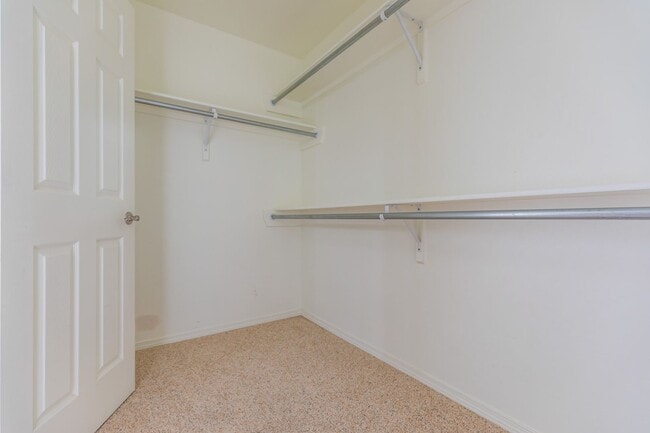 Building Photo - Beautiful Two Story House