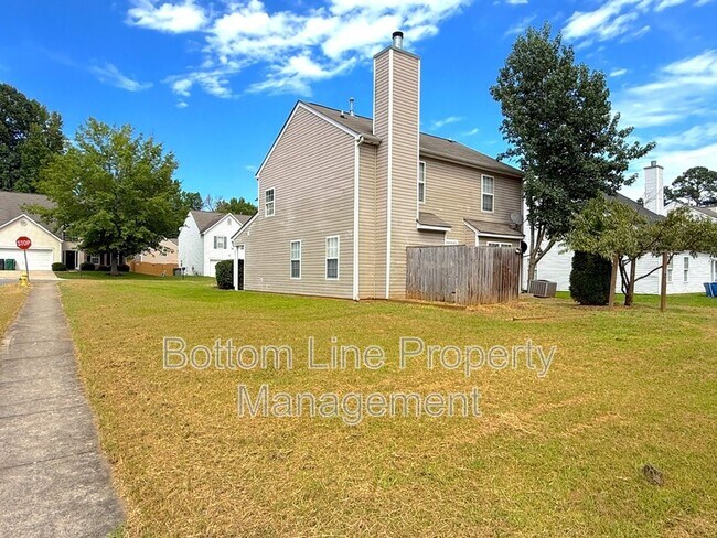Building Photo - 4133 Robinwood Dr