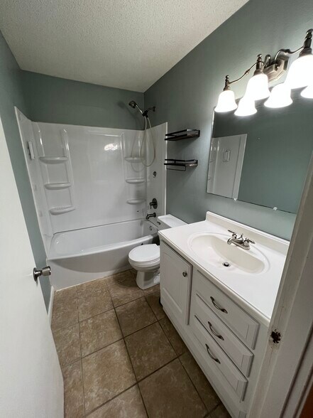 Building Photo - 119 Fairlane Dr